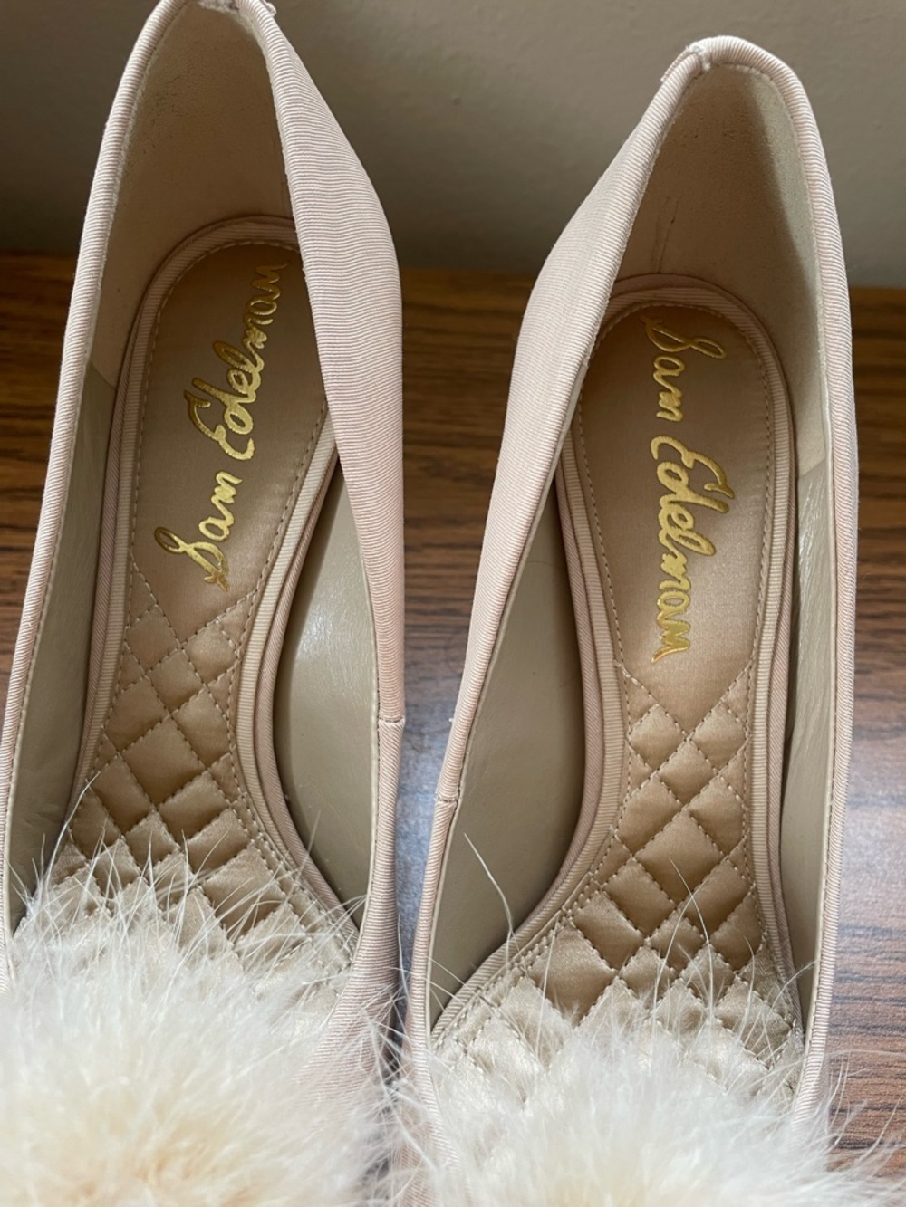Sam Edelman Faux Fur Pom Ball Honey Sand Hazel Plush Pump Heels Size 7.5 - Picture 7 of 8